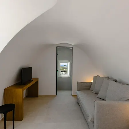 Omna Caldera Aparthotel