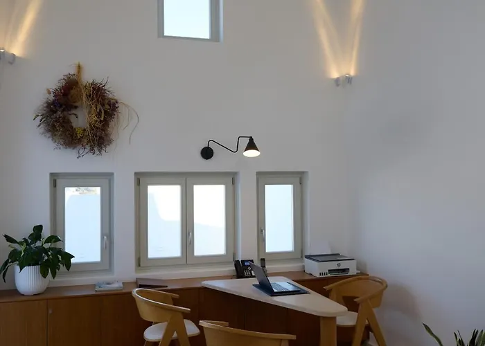 Omna Caldera Akrotírion