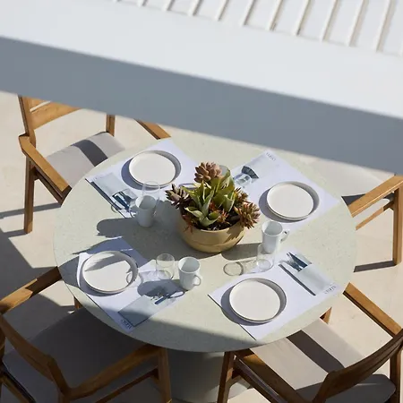 Omna Caldera Akrotírion