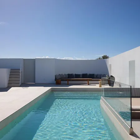 Omna Caldera Aparthotel 4*